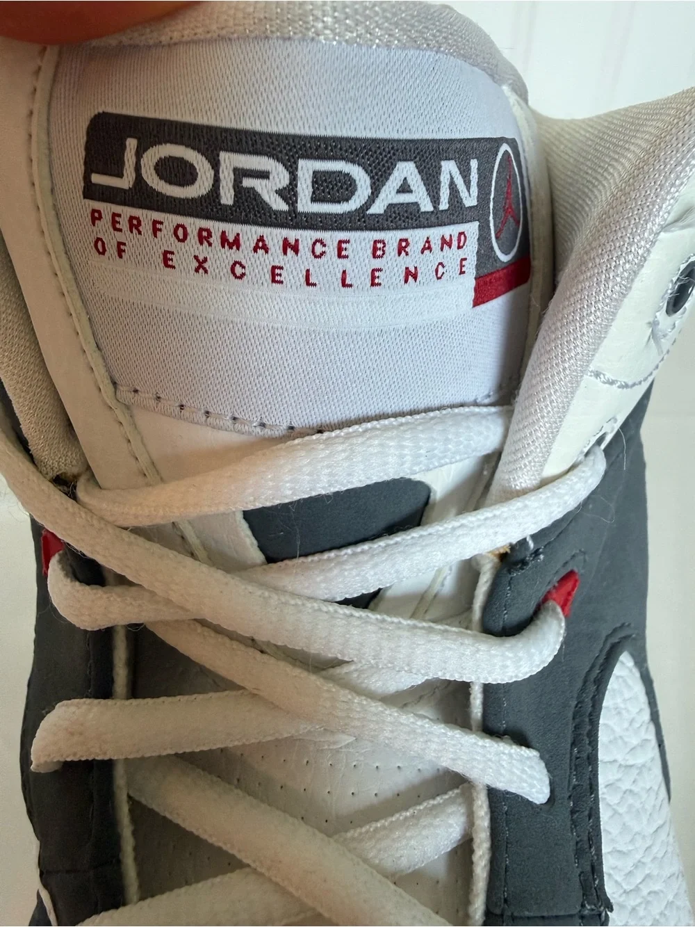 Nike Air Jordan Team White Gray Red Basketball Shoes Sz 11 w/ COA